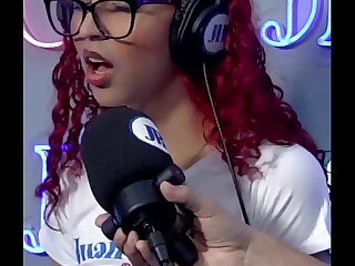 Orgasm in public while masturbating