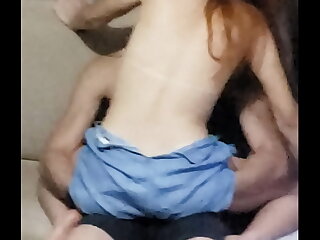 Novinha sendo filmada pelo become friendly